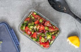 Cottage cheese bowls with tomato